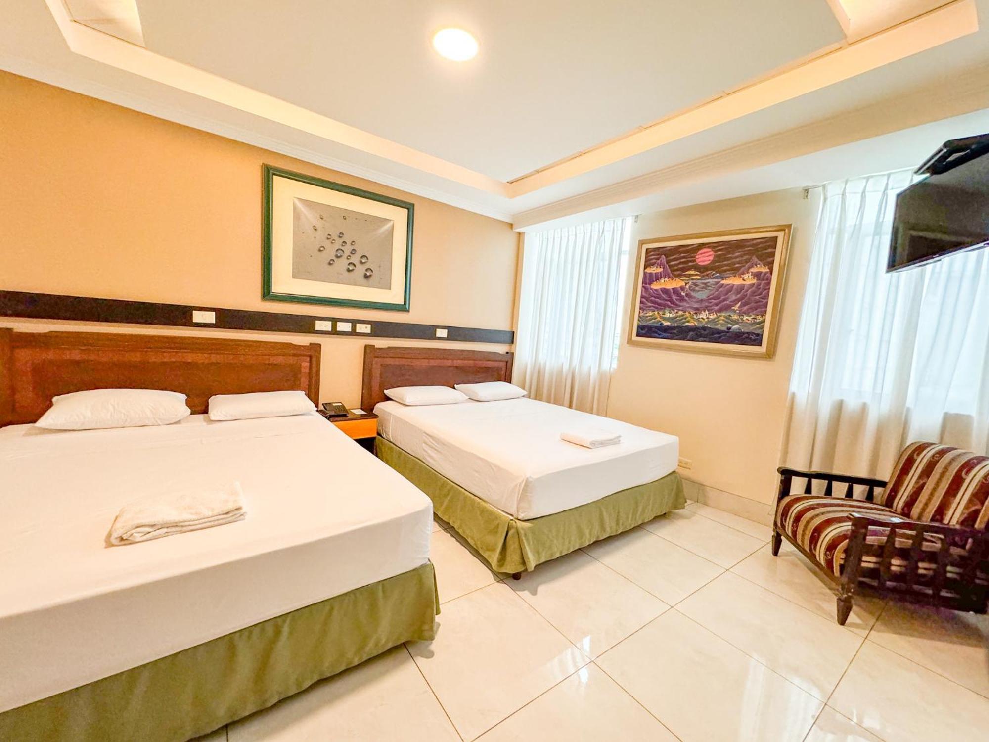 Gh Alexander Hotel جواياكيل المظهر الخارجي الصورة