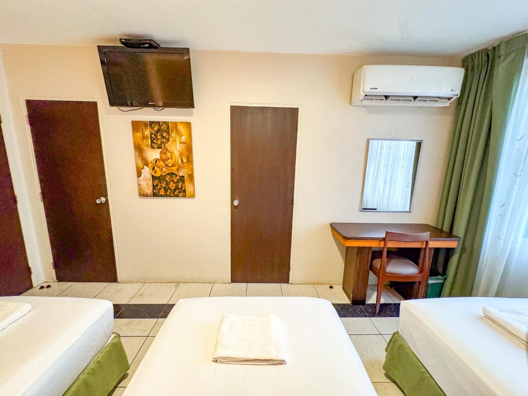Gh Alexander Hotel جواياكيل المظهر الخارجي الصورة